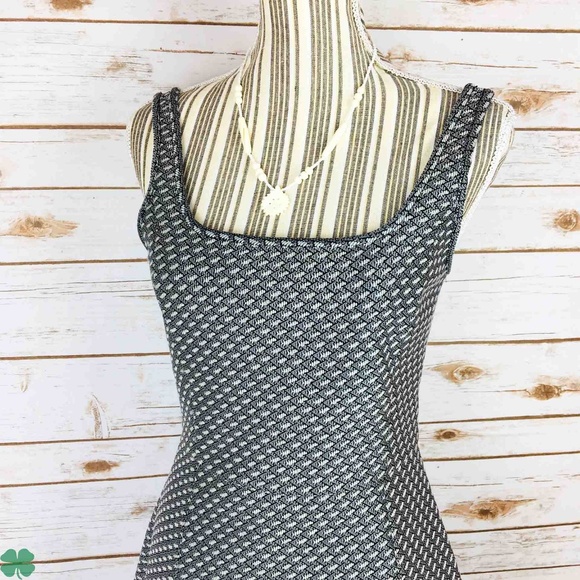 ๐HP๐Theory Trekana Jacquard Fit & Flair Dress 6 - Picture 2 of 8